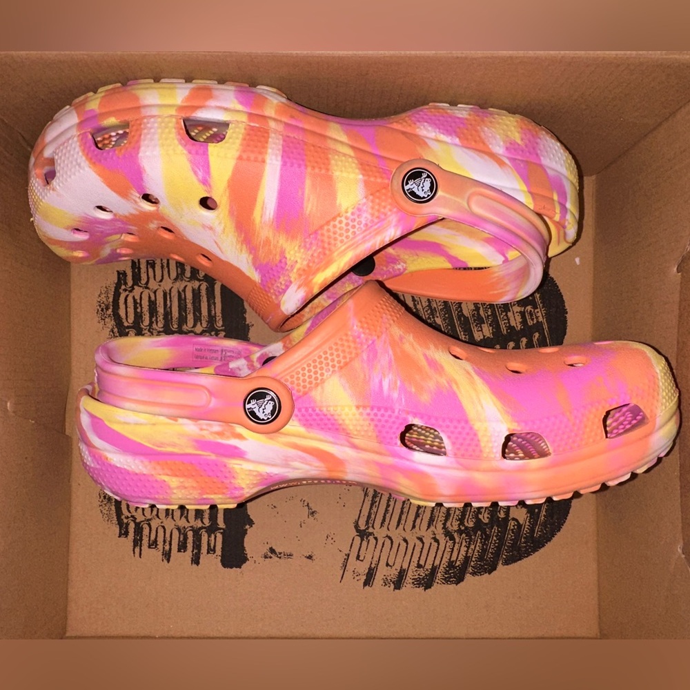 CROCS Swirled Sunset Classic Clogs